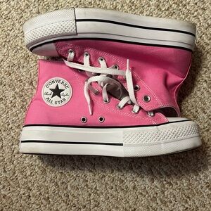 PINK CONVERSE 7.5 WOMENS EXCELLENT CONDITION